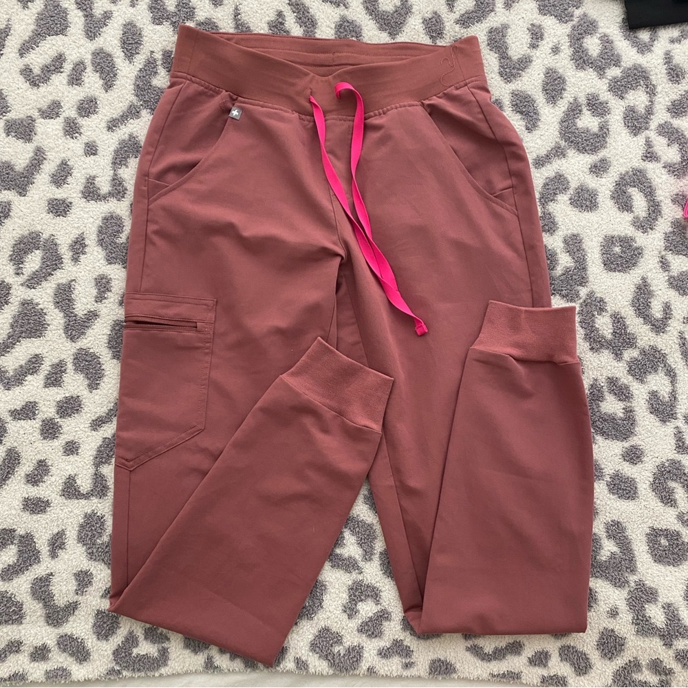 Figs scrubs